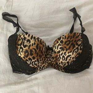 FINAL PRICE Victoria’s Secret 34DD Balconet bra